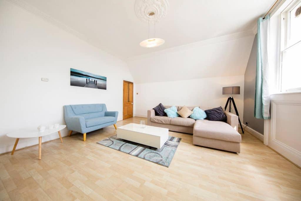 Clifton Spacious 3 Bed Apt & Parking - Simplycheckin Bristol Eksteriør bilde